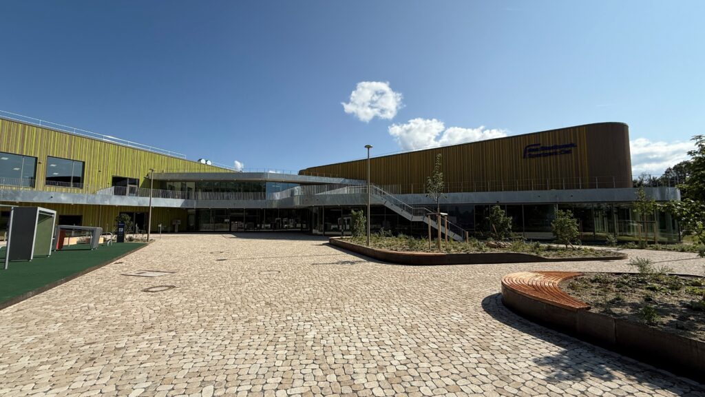 Aschaffenburg - Altenheim St. Elisabeth 11 Regensburg-Sportpark Ost